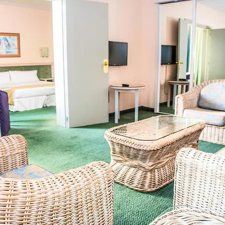 Beatriz Costa & Spa 4*