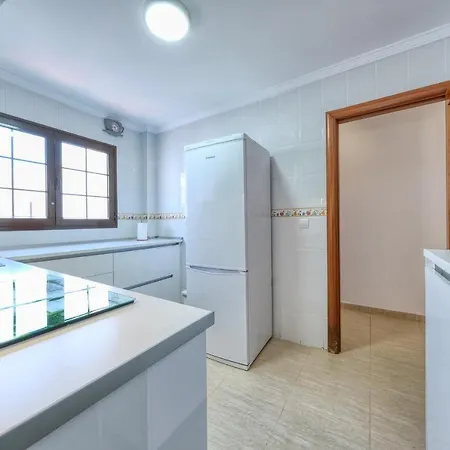 Ferienhaus Casa Yare, Shared Pool, Air-con, Fast Wifi Costa Teguise