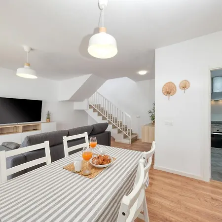 Casa Juana Isabela-villas Gardenia Case de vacanță *