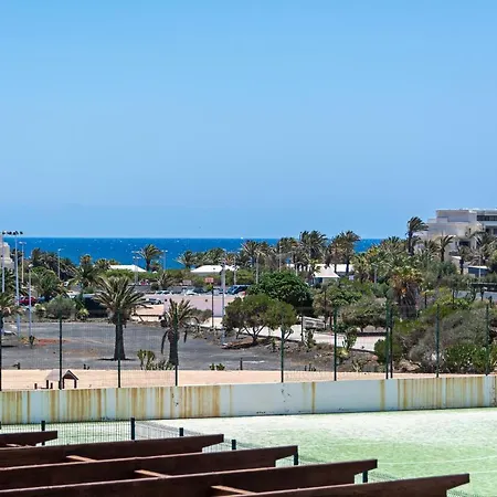 Casa Ayram - Private Terrace - Pool - 10 Min Walk Apartamento Costa Teguise