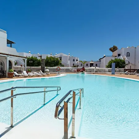 Casa Ayram - Private Terrace - Pool - 10 Min Walk Apartamento *