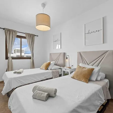 Holyhome Sunsplash Apartment
