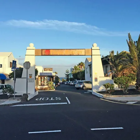 Reby Bastian Apartamento Costa Teguise