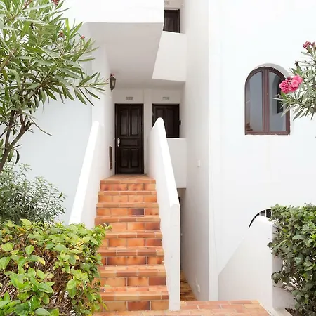 Daruma Apartment