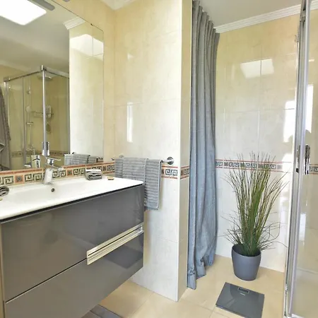 Holyhome Beach Apartment *