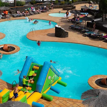 Apartahotel Galeon Playa 3*