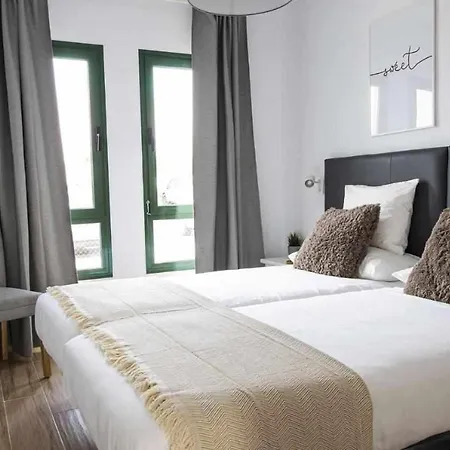 Apartment Holyhome Premium 101 *