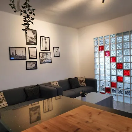 Apartamento Ailana Frente Al Mar Y Con Piscina