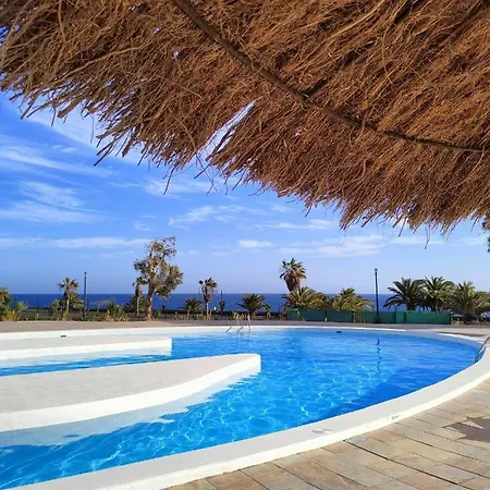 Apartamento Ailana Frente Al Mar Y Con Piscina