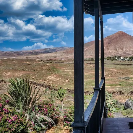 Casa Atlantida-quiet House With Balcony And Fast Wifi Сasa de vacaciones