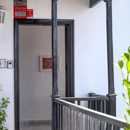 Casa Atlantida-quiet House With Balcony And Fast Wifi Сasa de vacaciones Costa Teguise