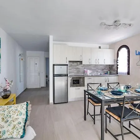 Papillon Apartment *