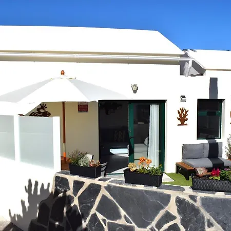 Apartment La Palmera - 2 Bedroom - Playa Roca Sea Front Access - Pool View - Free Ac - Wifi Costa Teguise