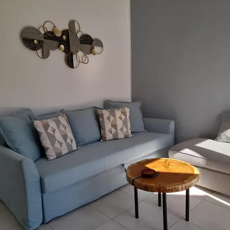 Apartment La Palmera - 2 Bedroom - Playa Roca Sea Front Access - Pool View - Free Ac - Wifi Costa Teguise