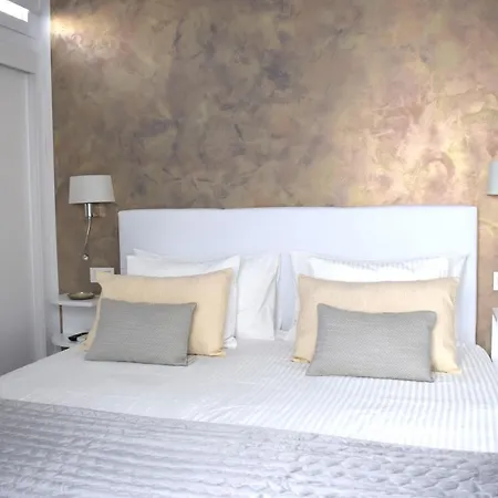 Apartment La Palmera - 2 Bedroom - Playa Roca Sea Front Access - Pool View - Free Ac - Wifi *