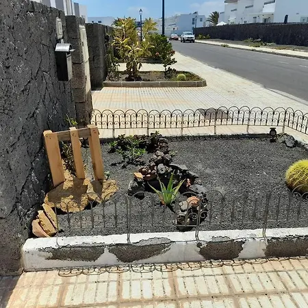 Alemar Apartment *
