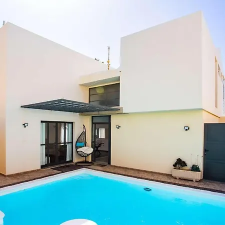 Holiday home Lanzabur *