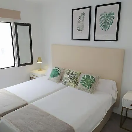 Pequeno A Solo 150 Metros Del Mar. Apartment *