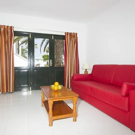 Nazaret Sol Costa Teguise