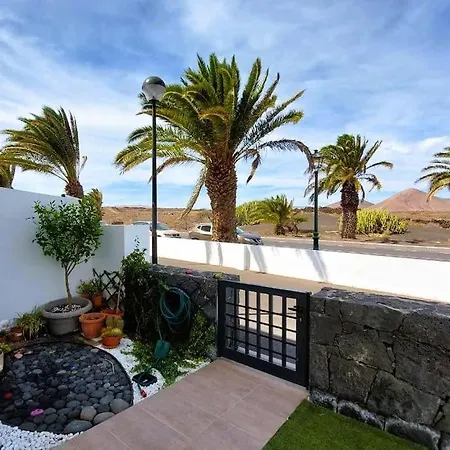 Casa Amy-costa Teguise