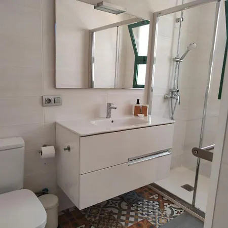Apartamento Ailana Frente Al Mar Y Con Piscina Costa Teguise