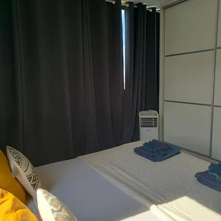 Apartamento Ailana Frente Al Mar Y Con Piscina