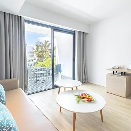 Oasis Lanz Beach Mate Hotel 4*
