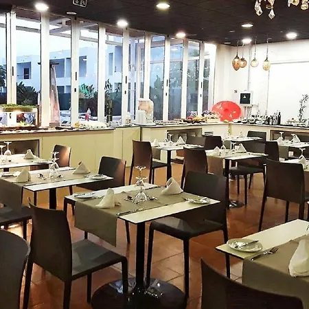 Oasis Lanz Beach Mate 4* Costa Teguise
