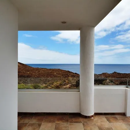 Hannah - Stunning Sea Views - Roof Terrace Villa