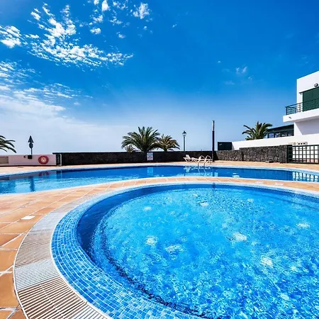 Casa Costa Esmeralda-shared Pool Holiday home *