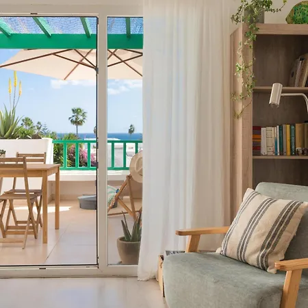 El Balcon del Mar-shared pool, tennis court and sea view Holiday home
