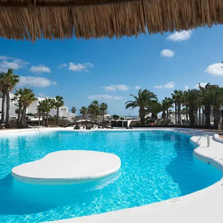 Holiday home El Balcon del Mar-shared pool, tennis court and sea view *